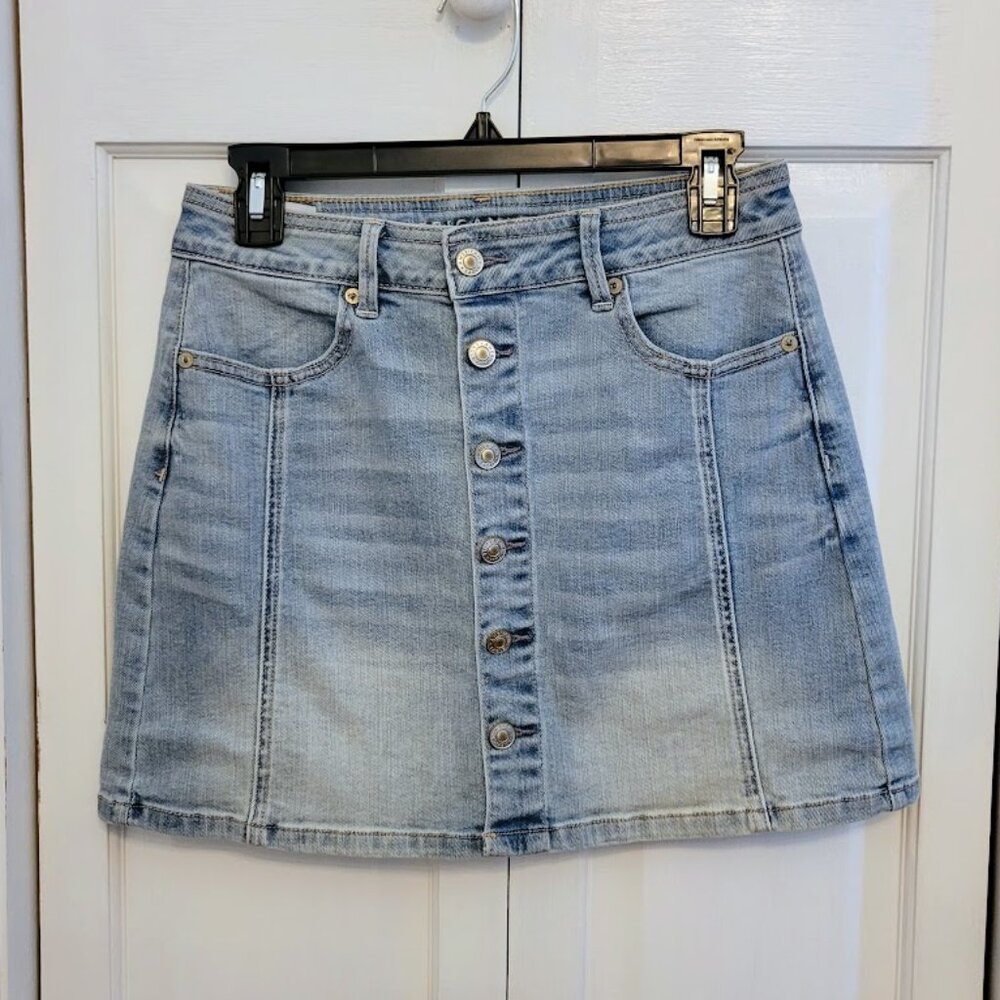 American Eagle Denim Mini Skirt Size 4
